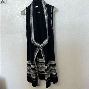 Vince Black and White Sleeveless knit cardigan